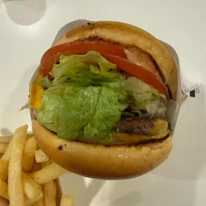 크라이치즈버거 사진