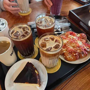 카페운암 대표 사진