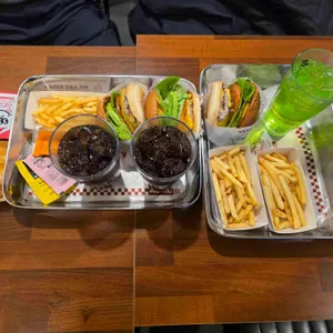 바스버거 리뷰 사진