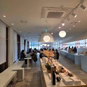 담장옆에국화꽃CCOT 리뷰 사진