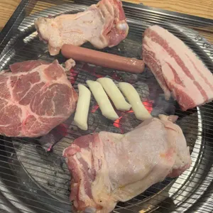 닭이닭숯불닭갈비 사진