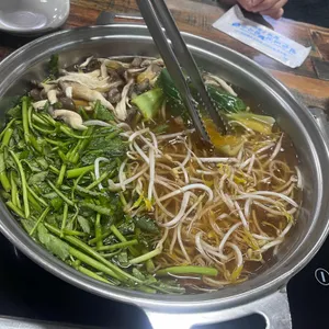 퐁당퐁당샤브칼국수 사진 1