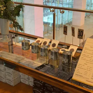 조앤도슨 리뷰 사진