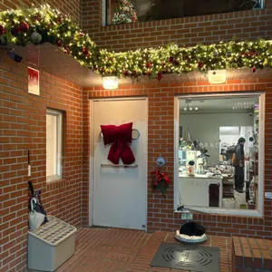 TRACK3 리뷰 사진