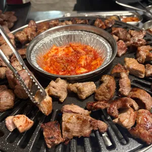 야외돼지 대표 사진