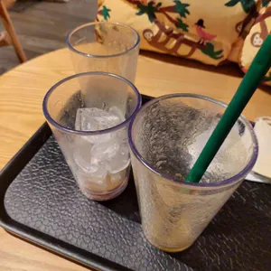 스타벅스 대표 사진