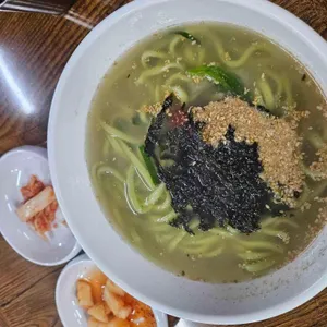 동래밀면 사진 1