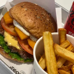 래빗홀버거 사진 1