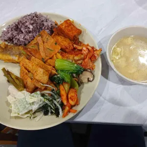 청솔 한식뷔페 사진 2