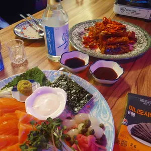 아빠애식탁 사진