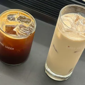 어퍼앤언더 사진