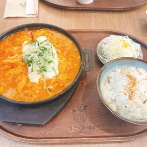 카츠아키 사진