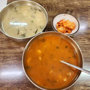 저수지휴게실 사진