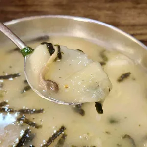 저수지휴게실 사진