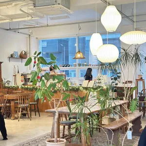 러스틱 리뷰 사진