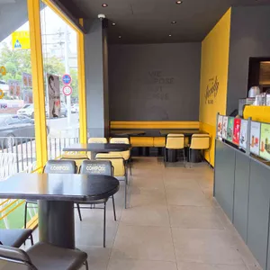 컴포즈커피 리뷰 사진