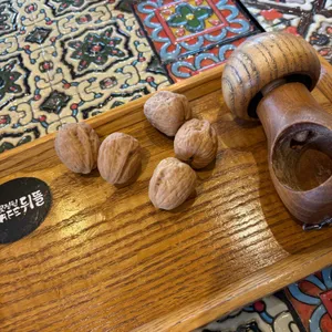 뒤뜰 대표 사진