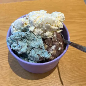 배스킨라빈스 리뷰 사진