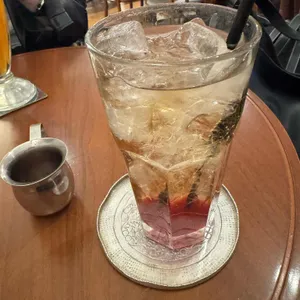 트리아농 사진 1