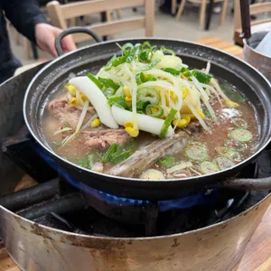 덕일감자국 사진