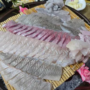 거북선횟집 사진 1