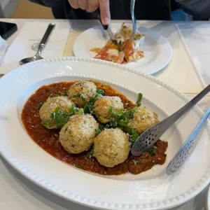 도비치아 대표 사진