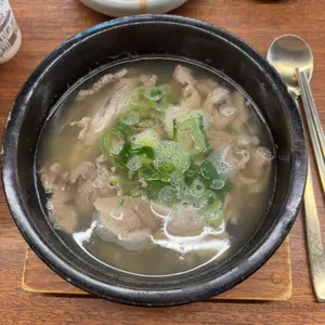 극동돼지국밥 사진 1