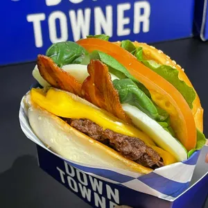 다운타우너 대표 사진