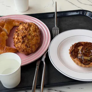 라디오엠 핑크버터 사진