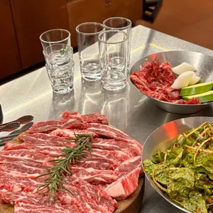 탁식 대표 사진