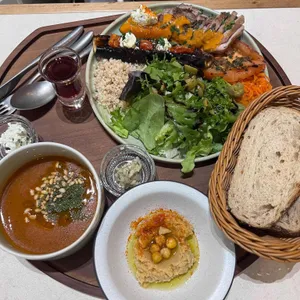 올리빈 대표 사진