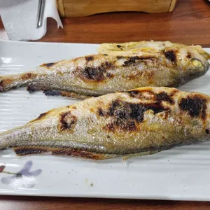 어촌마을굴밥생선구이쭈꾸미 사진 1