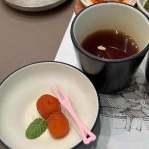 대궁정육식당과 한정식반상 사진