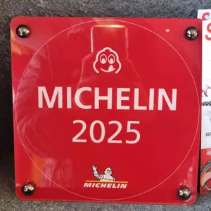 정육면체 리뷰 사진