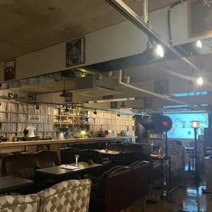 필 레코드 온 대표 사진