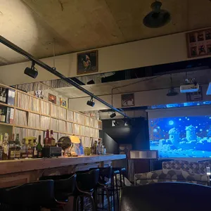 필 레코드 온 대표 사진