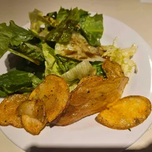 애슐리퀸즈 사진