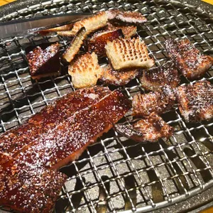 초필살돼지구이 사진