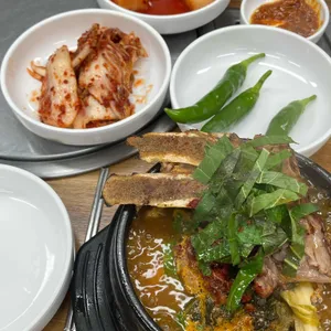 청기와뼈다귀해장국 사진