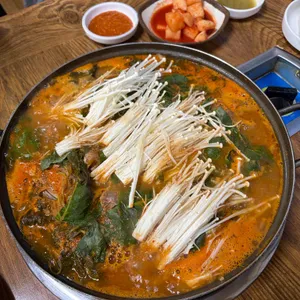 이인자뼈다귀해장국 사진 1