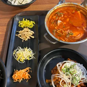 엄마네돼지찌개 리뷰 사진