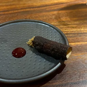 소넷 SONNET 대표 사진