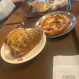 아모르나폴리 사진