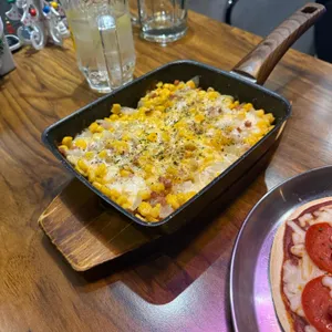 메트로폴리스펍 사진