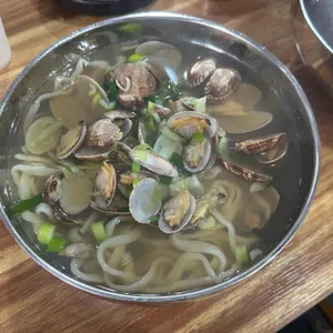 바지락왕창칼국수 사진 1