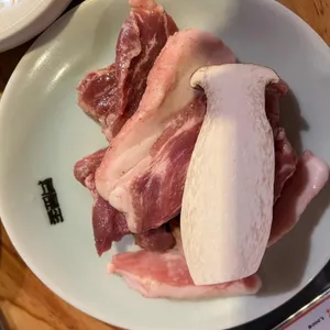 초필살돼지구이 사진