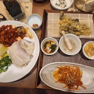 어매이진 대표 사진