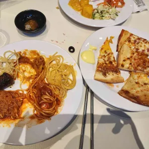 애슐리퀸즈 루원시티 사진