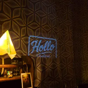 홀로 리뷰 사진