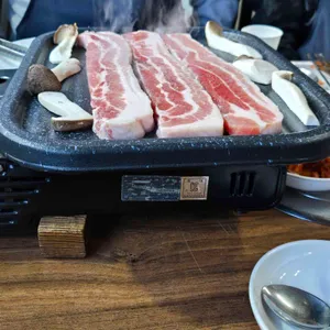 미락 꽃등심구이 돼지갈비 사진